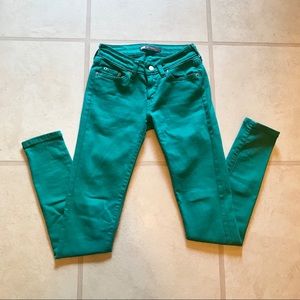 Hardly Worn Teal Levi 535 Jeggings 1M